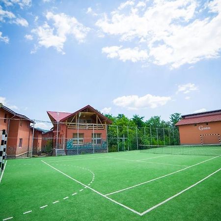 Hotel Gclub Breaza  Exteriör bild