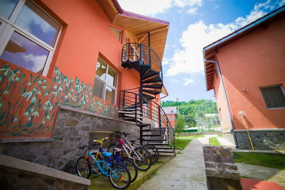 Hotel Gclub Breaza  Exteriör bild